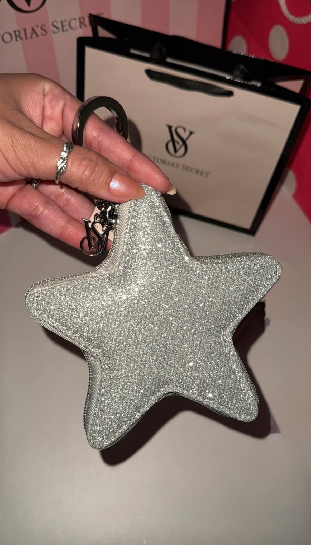 Pochette en forme d'étoile de Victoria's Secret⭐️