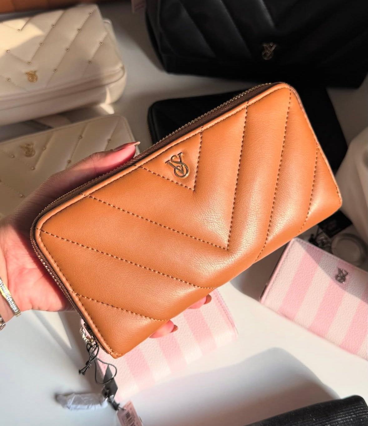 Grand portefeuille de Victoria's Secret👛