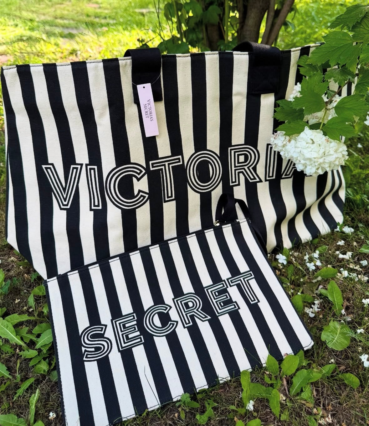 Sac de plage avec pochette assortie de Victoria's Secret🖤🤍