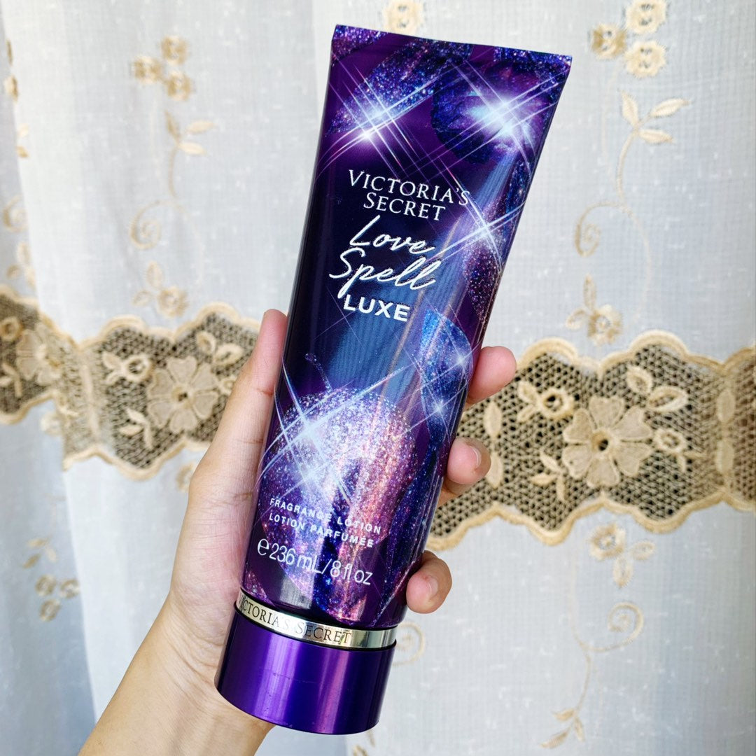 Crème pour le corps Love Spell Luxe de Victoria's Secret💜