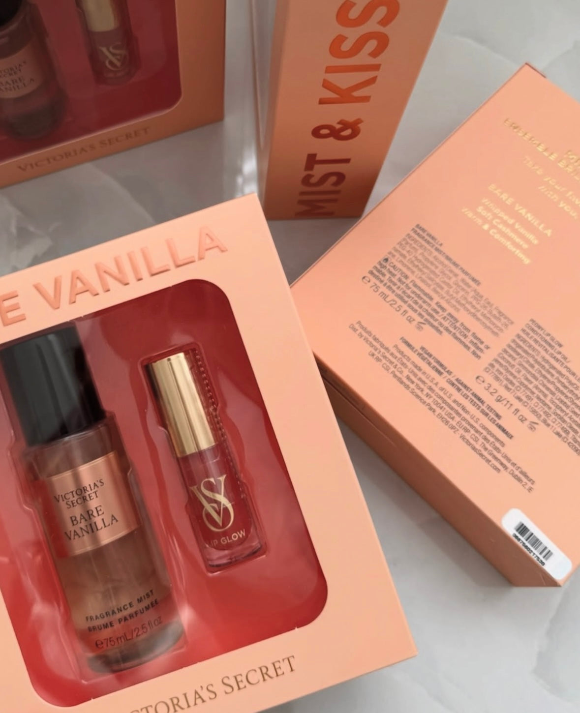 Coffret cadeau 2 pièces Bare Vanilla Mist & Kiss Victoria's Secret💛