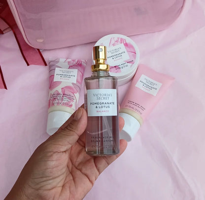 Set de 4 produits Pomegranate & Lotus avec trousse de Victoria's Secret🎁
