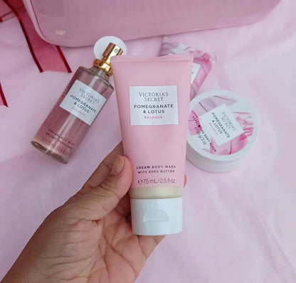 Set de 4 produits Pomegranate & Lotus avec trousse de Victoria's Secret🎁